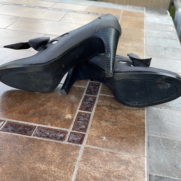 Ann Marine Grey Herringbone Heels - Picture 6 of 6